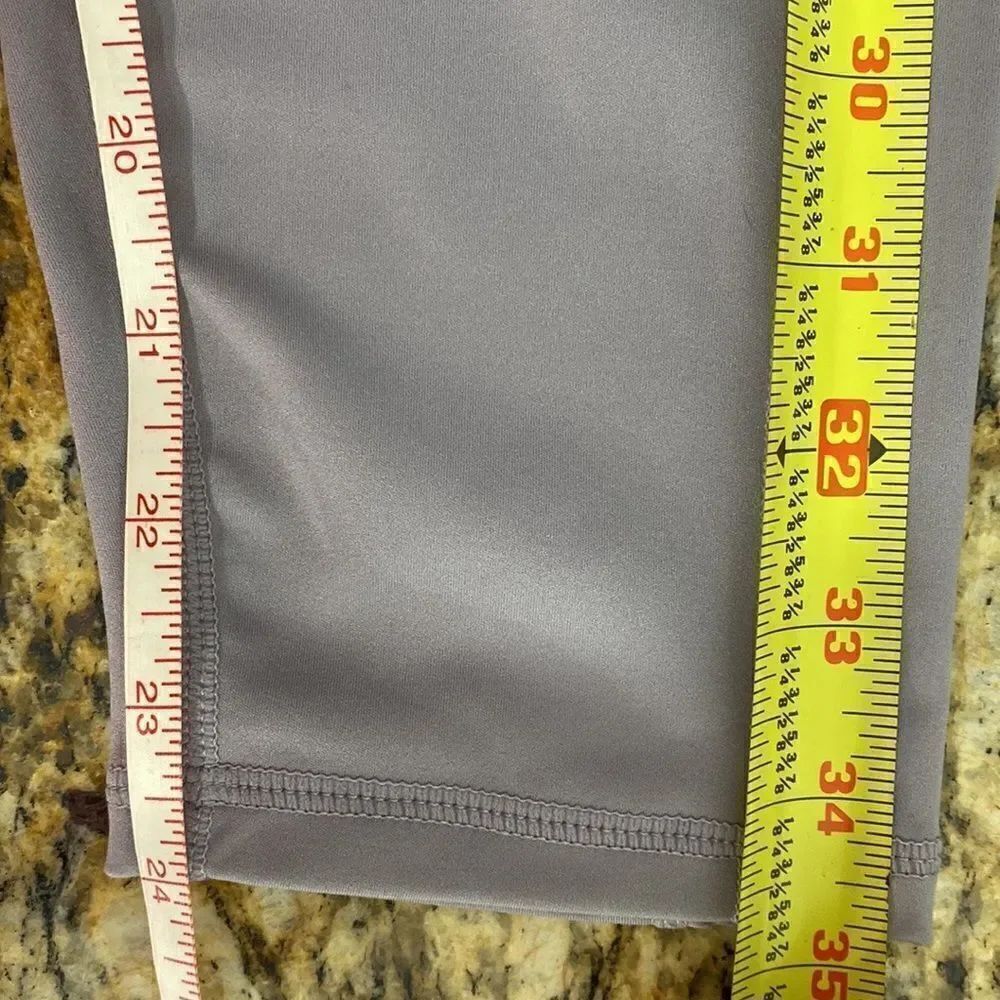 Spin Motion 365 made by Fabletics gray violet 7/8 leggings size L - Picture 9 of 10